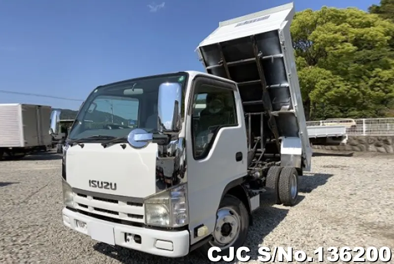 2010 Isuzu / Elf Stock No. 136200