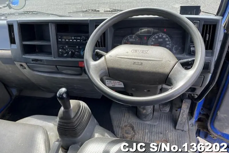 2014 Isuzu / Elf Stock No. 136202