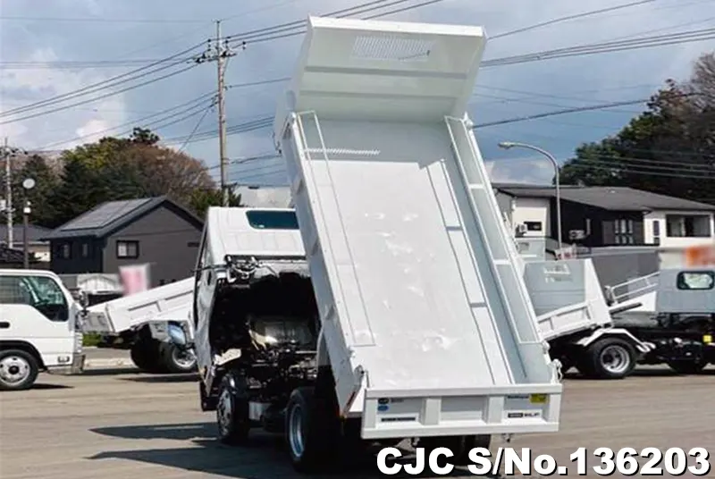 2012 Isuzu / Elf Stock No. 136203