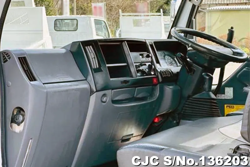 2012 Isuzu / Elf Stock No. 136203