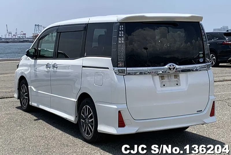 2016 Toyota / Voxy Stock No. 136204