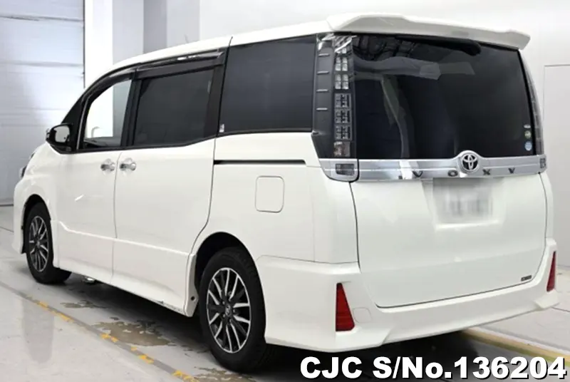 2016 Toyota / Voxy Stock No. 136204