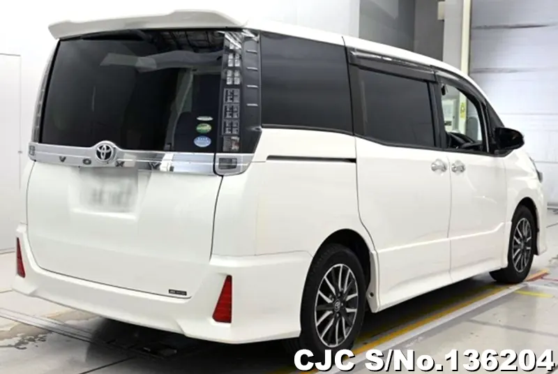 2016 Toyota / Voxy Stock No. 136204