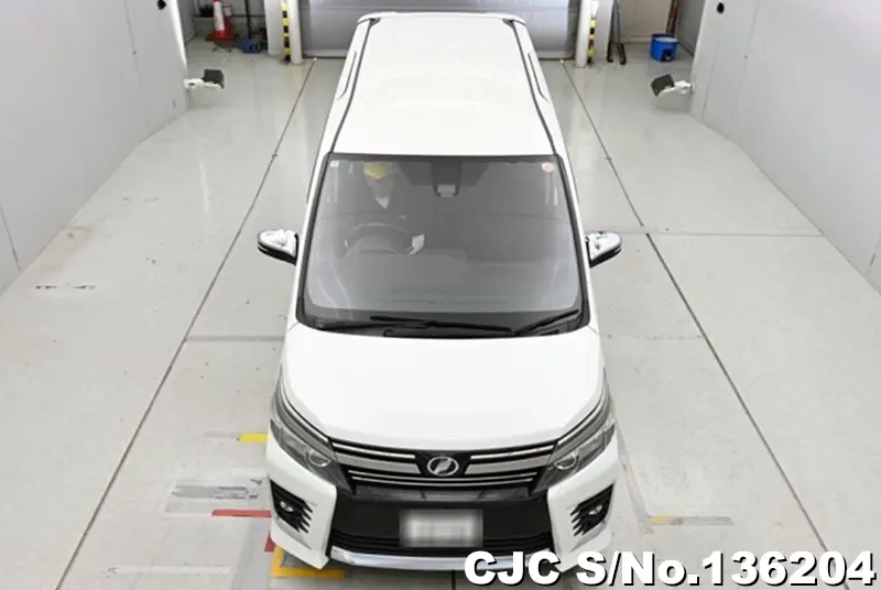 2016 Toyota / Voxy Stock No. 136204