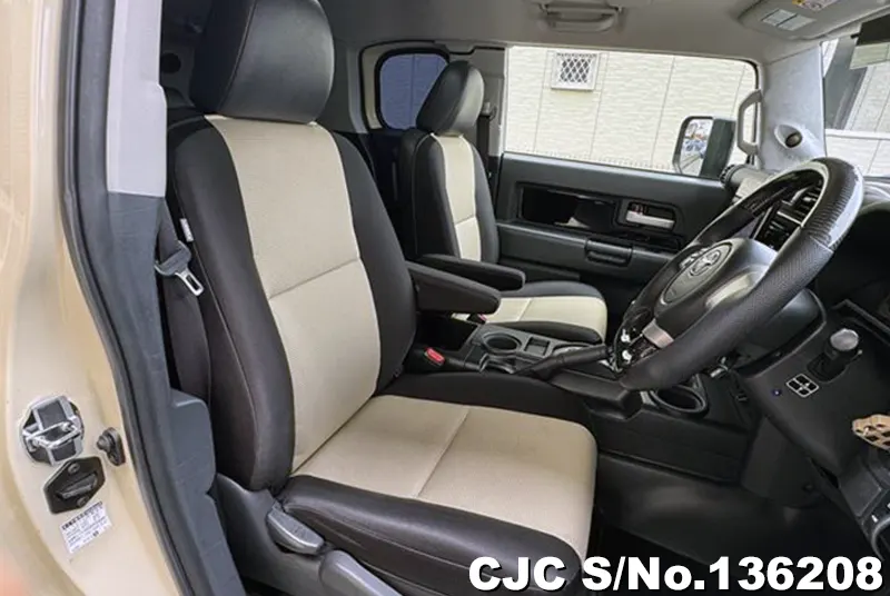 2018 Toyota / FJ Cruiser Stock No. 136208