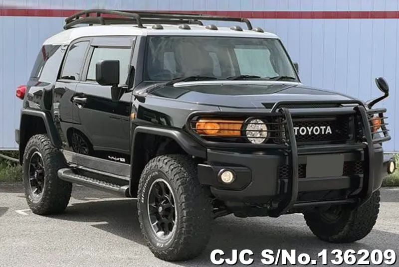 2017 Toyota / FJ Cruiser Stock No. 136209