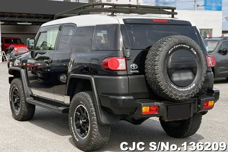 2017 Toyota / FJ Cruiser Stock No. 136209