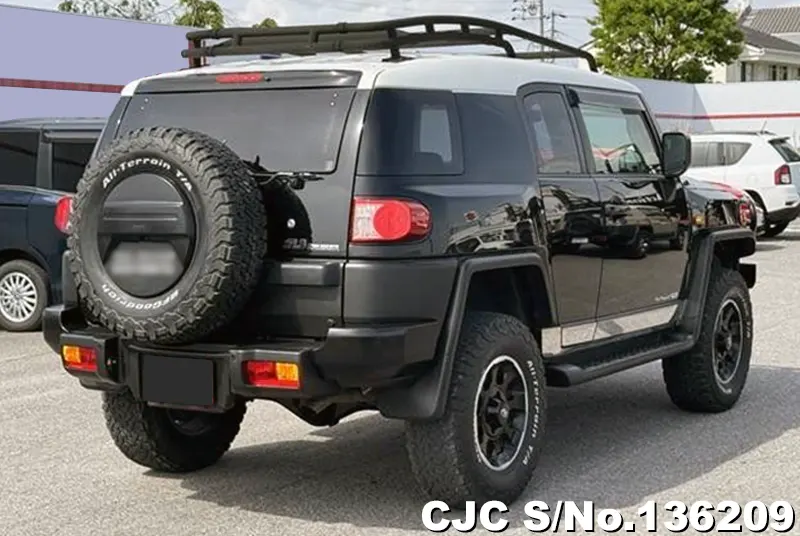 2017 Toyota / FJ Cruiser Stock No. 136209