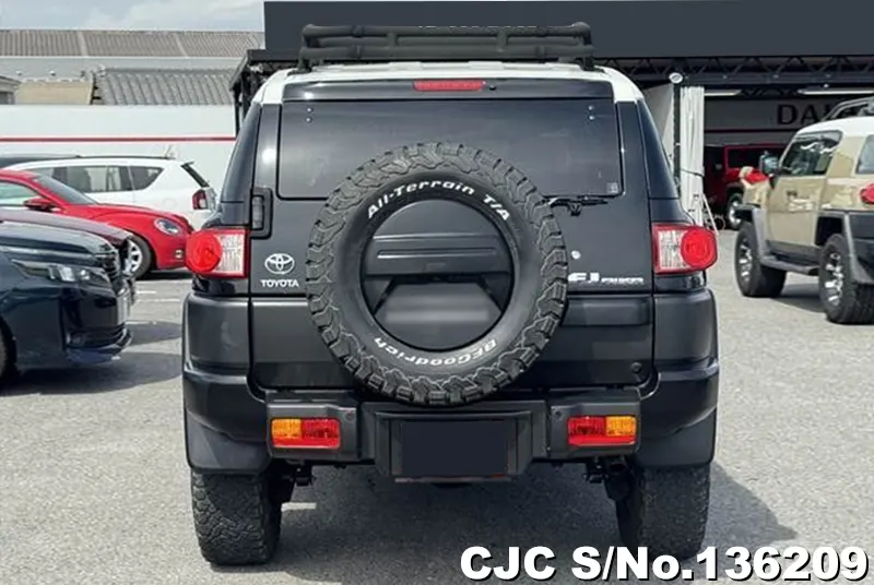 2017 Toyota / FJ Cruiser Stock No. 136209