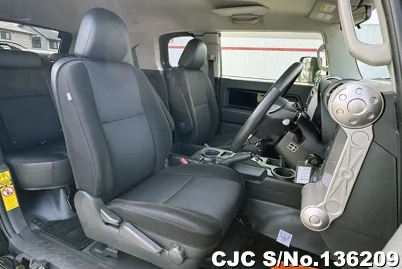 2017 Toyota / FJ Cruiser Stock No. 136209