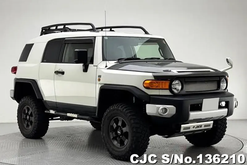 2017 Toyota / FJ Cruiser Stock No. 136210