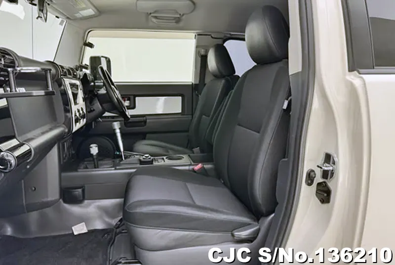 2017 Toyota / FJ Cruiser Stock No. 136210