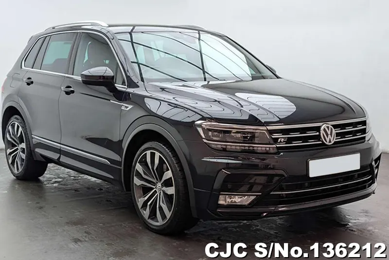 2017 Volkswagen / Tiguan Stock No. 136212