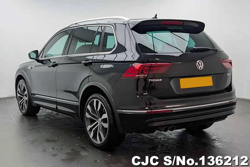 2017 Volkswagen / Tiguan Stock No. 136212