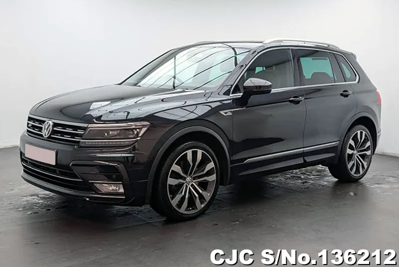 2017 Volkswagen / Tiguan Stock No. 136212