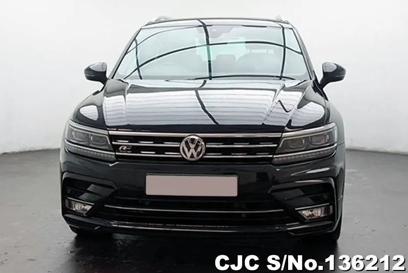 2017 Volkswagen / Tiguan Stock No. 136212