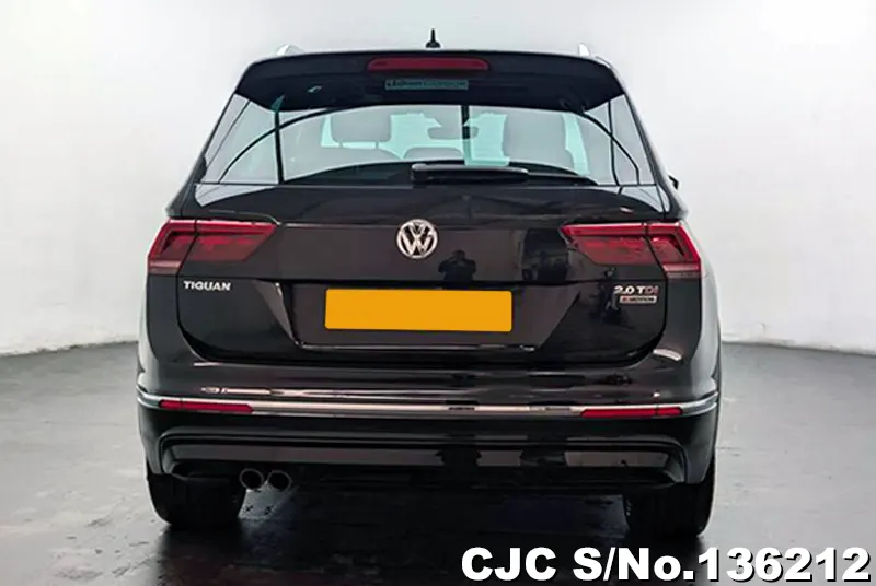 2017 Volkswagen / Tiguan Stock No. 136212