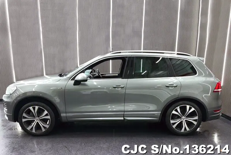 2014 Volkswagen / Touareg Stock No. 136214