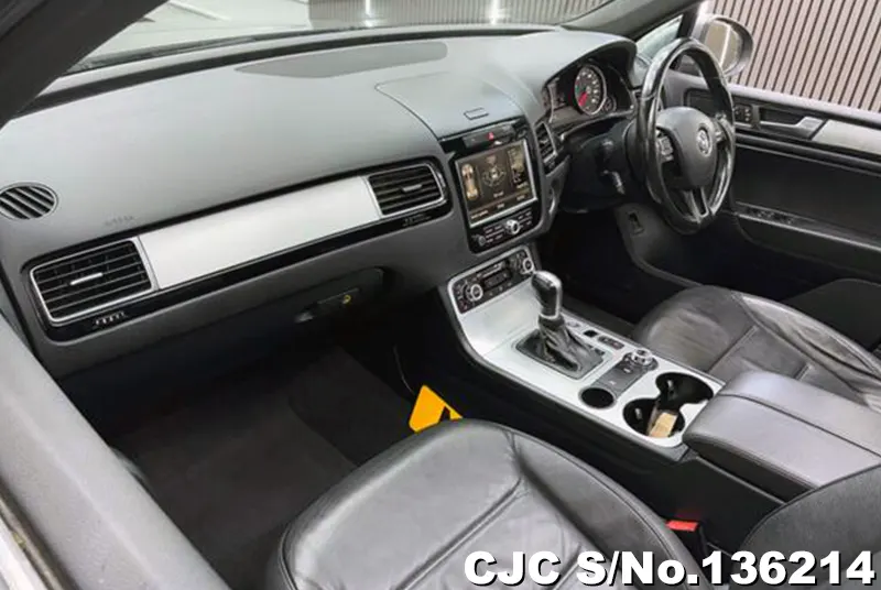2014 Volkswagen / Touareg Stock No. 136214