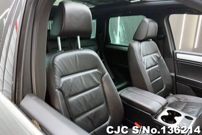 2014 Volkswagen / Touareg Stock No. 136214