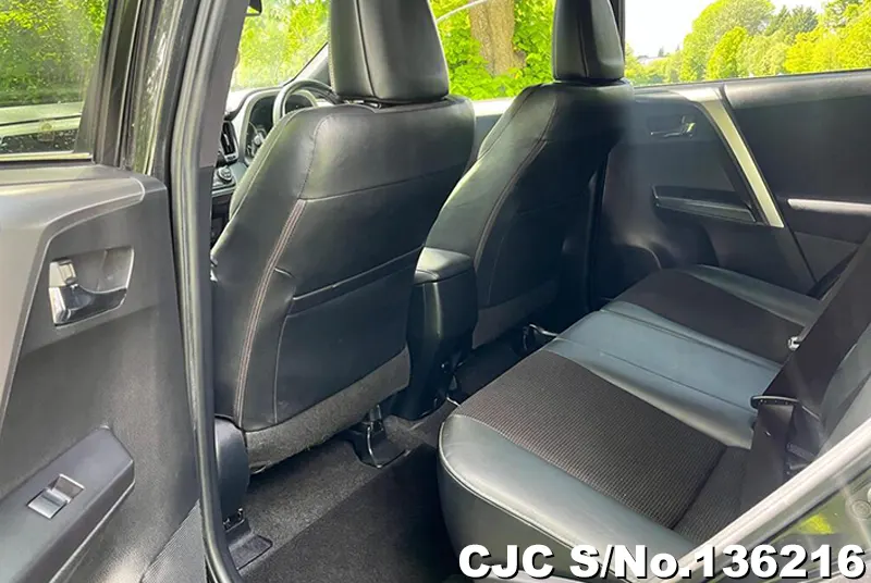 2017 Toyota / Rav4 Stock No. 136216