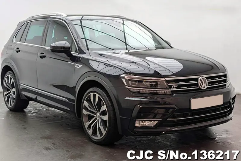2017 Volkswagen / Tiguan Stock No. 136217