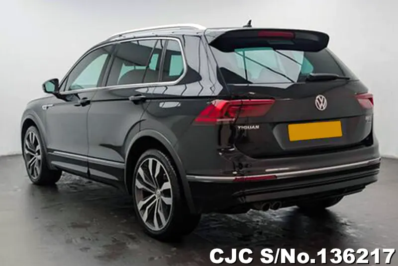 2017 Volkswagen / Tiguan Stock No. 136217