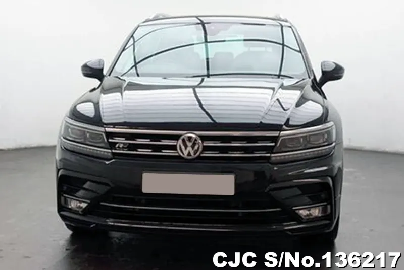 2017 Volkswagen / Tiguan Stock No. 136217