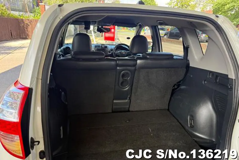 2011 Toyota / Rav4 Stock No. 136219