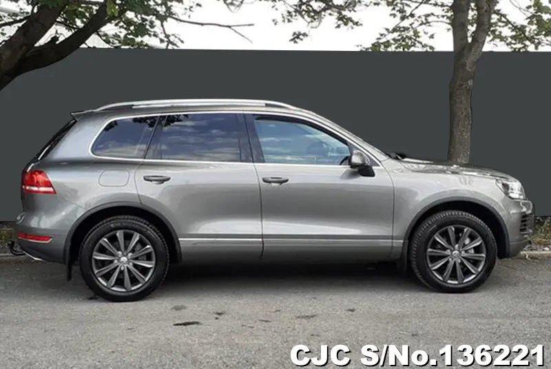2013 Volkswagen / Touareg Stock No. 136221