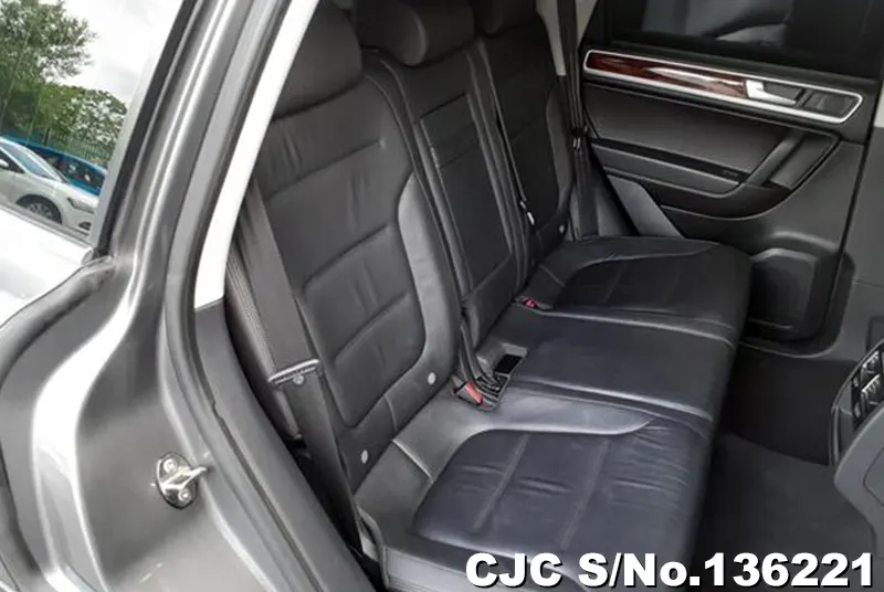 2013 Volkswagen / Touareg Stock No. 136221