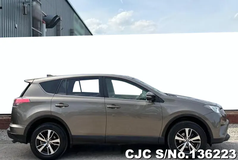 2016 Toyota / Rav4 Stock No. 136223