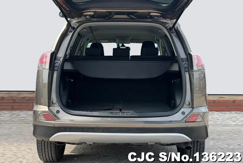 2016 Toyota / Rav4 Stock No. 136223