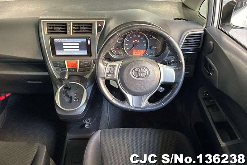 2013 Toyota / Ractis Stock No. 136238