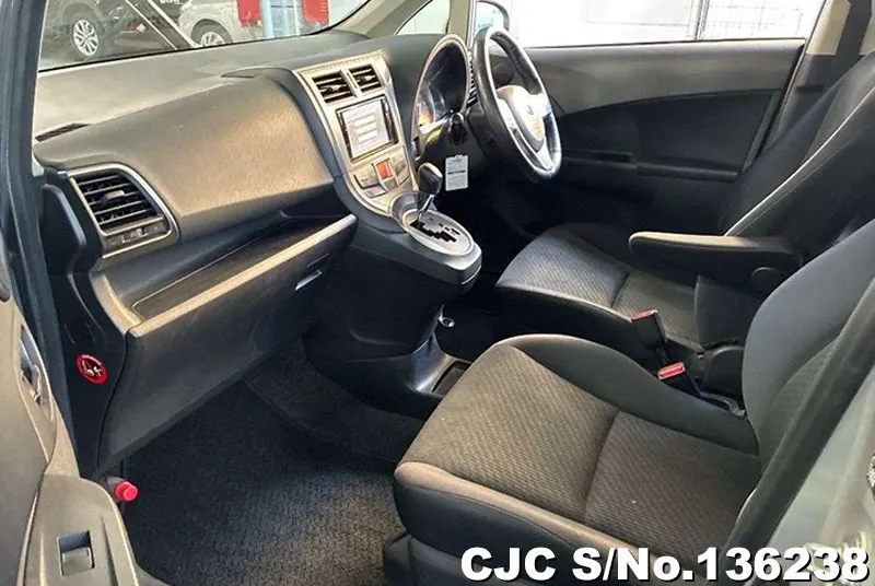 2013 Toyota / Ractis Stock No. 136238