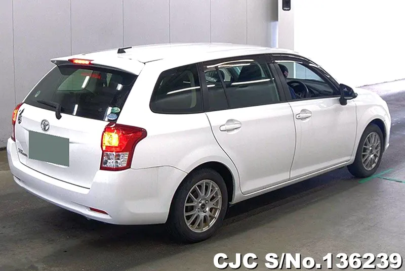 2013 Toyota / Corolla Fielder Stock No. 136239