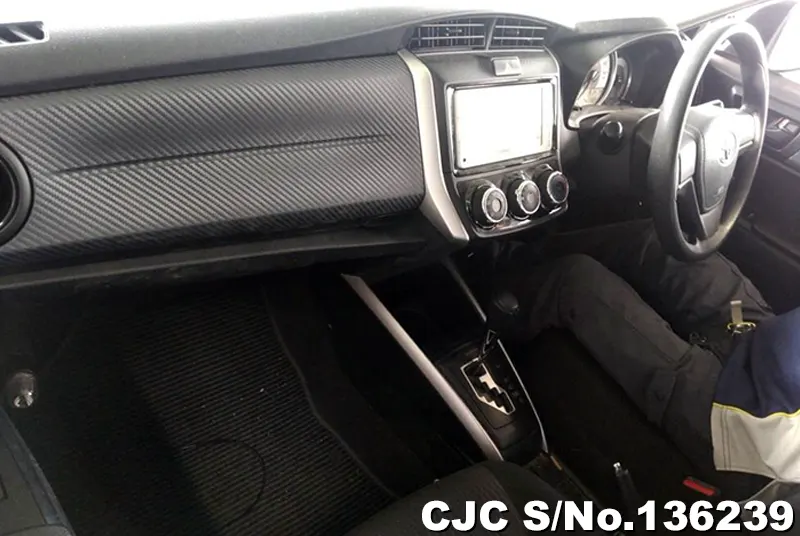 2013 Toyota / Corolla Fielder Stock No. 136239