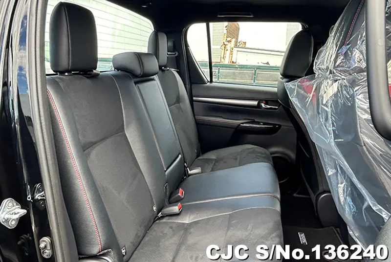 2024 Toyota / Hilux Stock No. 136240