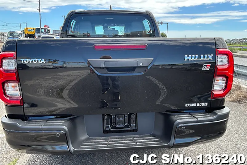 2024 Toyota / Hilux Stock No. 136240