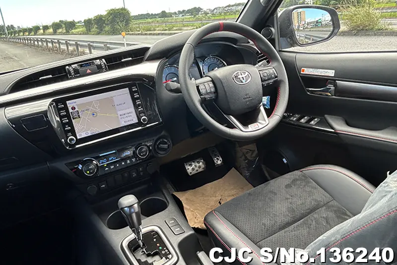 2024 Toyota / Hilux Stock No. 136240