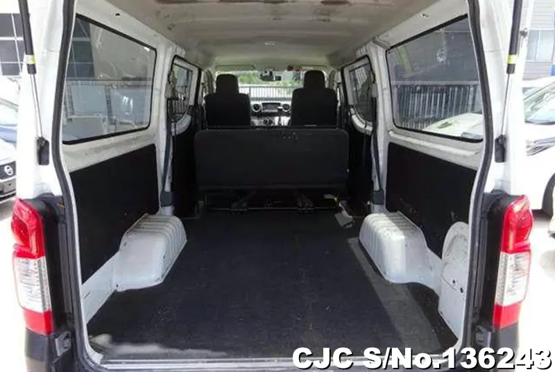 2021 Nissan / Caravan Stock No. 136243