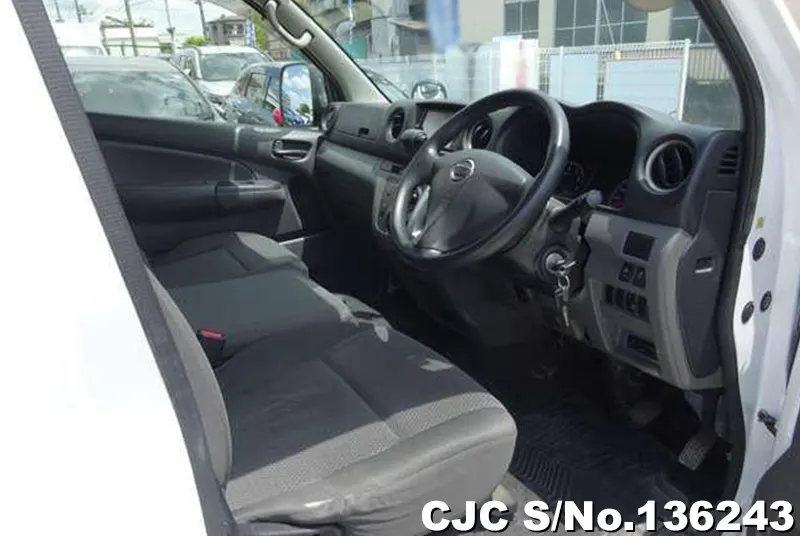 2021 Nissan / Caravan Stock No. 136243