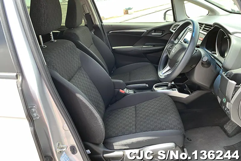 2016 Honda / Fit Stock No. 136244