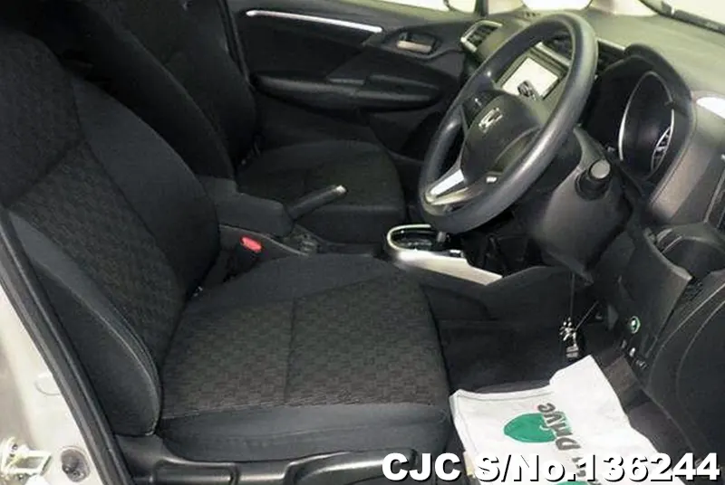 2016 Honda / Fit Stock No. 136244