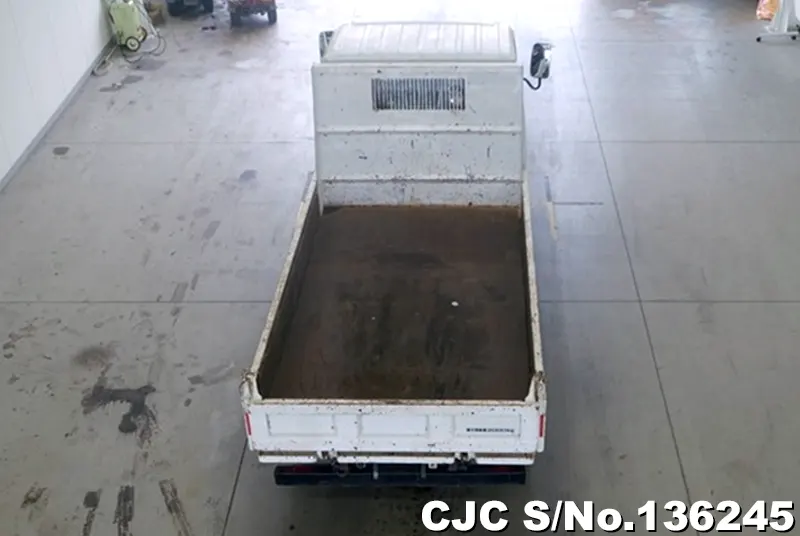 2013 Isuzu / Elf Stock No. 136245
