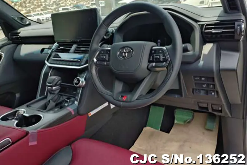 2025 Toyota / Land Cruiser Stock No. 136252