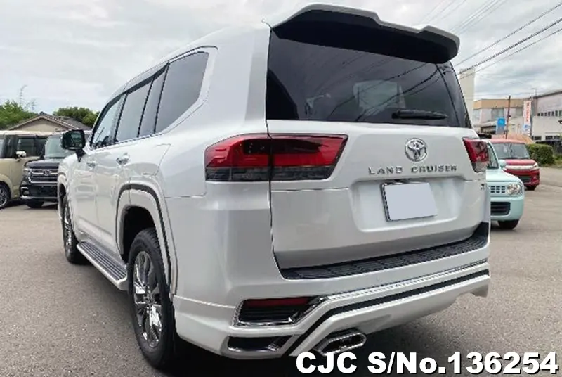 2025 Toyota / Land Cruiser Stock No. 136254