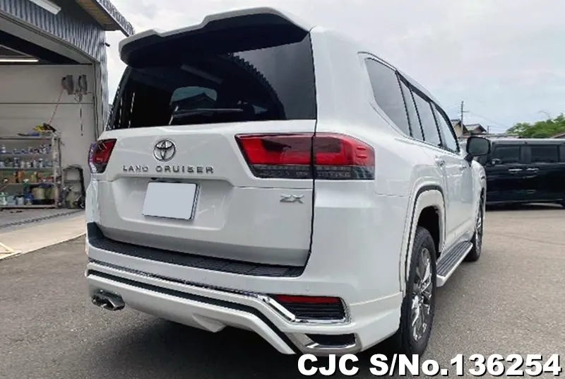 2025 Toyota / Land Cruiser Stock No. 136254