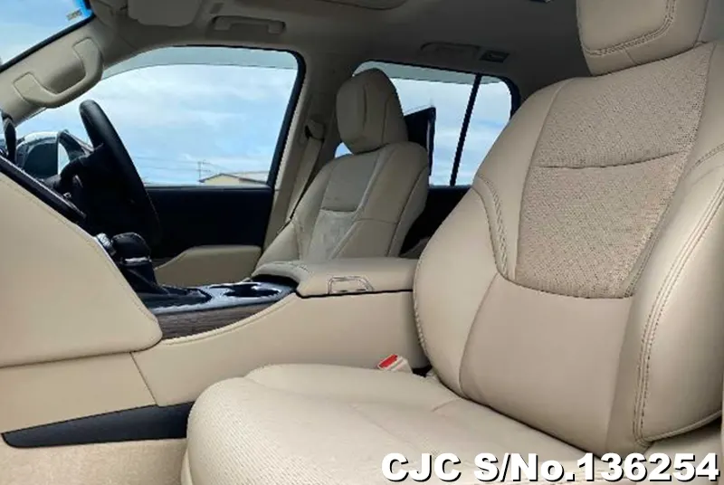 2025 Toyota / Land Cruiser Stock No. 136254