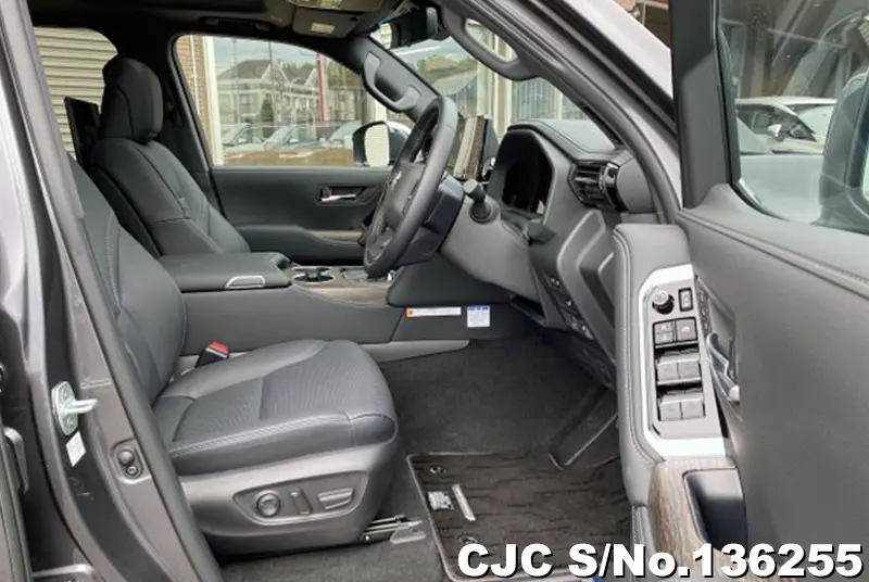 2025 Toyota / Land Cruiser Stock No. 136255